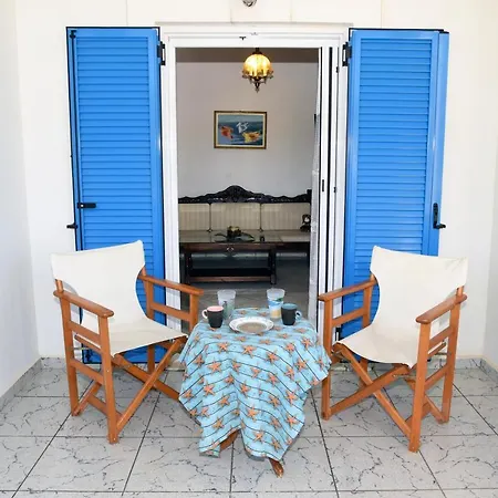 Andros 2 Berdrooms 4 Persons Cycladic House. Holiday home *