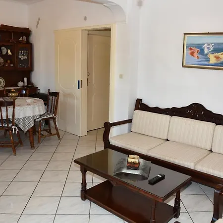 Andros 2 Berdrooms 4 Persons Cycladic House.