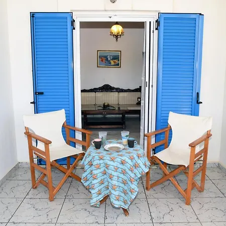 Andros 2 Berdrooms 4 Persons Cycladic House. Σπίτι διακοπών *