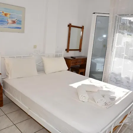 Andros 2 Berdrooms 4 Persons Cycladic House. * Κυπρί