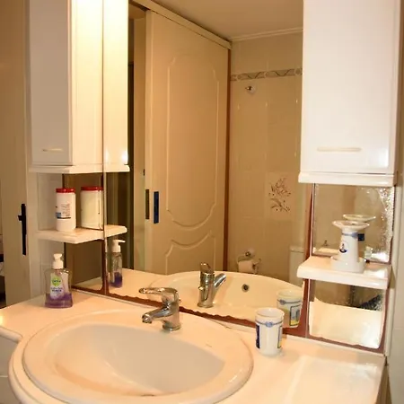 Andros 2 Berdrooms 4 Persons Cycladic House. Σπίτι διακοπών *