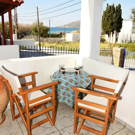 Andros 2 Berdrooms 4 Persons Cycladic House. Σπίτι διακοπών