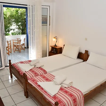 Andros 2 Berdrooms 4 Persons Cycladic House. Σπίτι διακοπών *