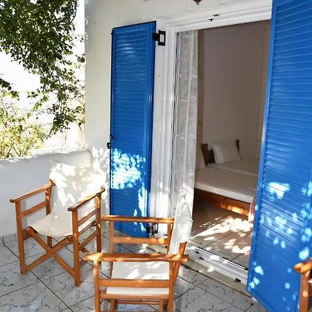 Andros 2 Berdrooms 4 Persons Cycladic House. Σπίτι διακοπών *