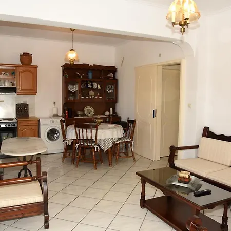 Andros 2 Berdrooms 4 Persons Cycladic House. Κυπρί
