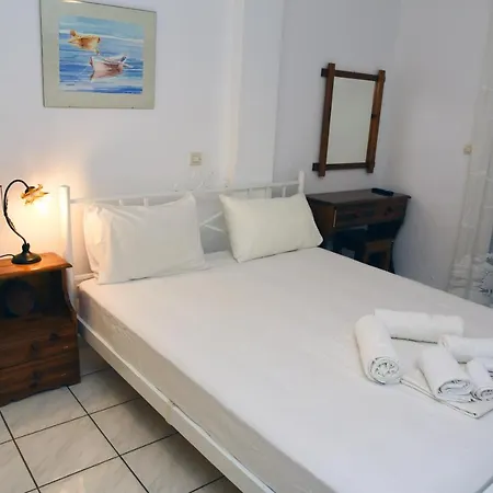 Andros 2 Berdrooms 4 Persons Cycladic House. Дом отдыха Кипри